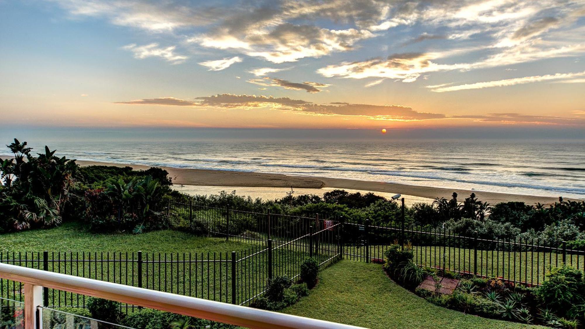 Illovo Beach Apartments At La Mer Amanzimtoti Room photo